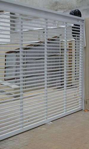 Portão automático basculante alumínio Portão automático basculante alumínio